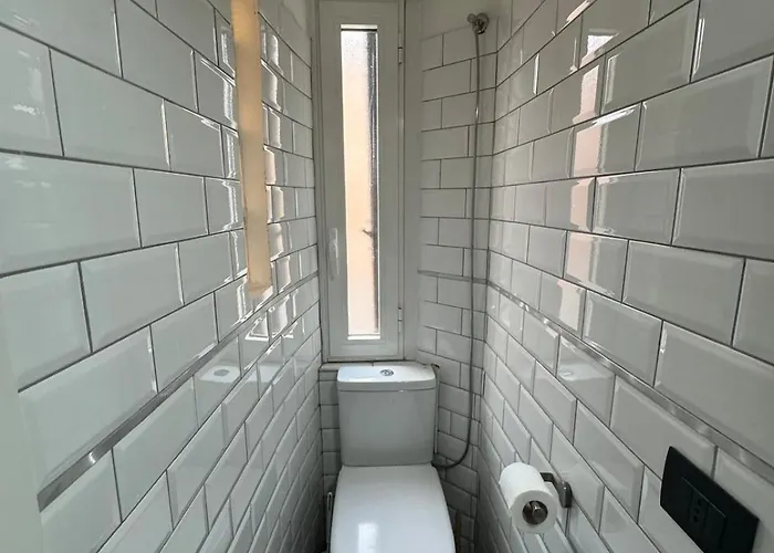 Dm *